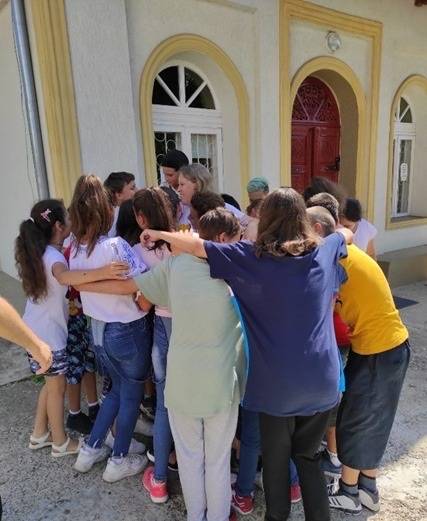 „Școala Părinților”, din România până în Franța. „Am învățat cât de important este să fim prezenți și să reducem timpul petrecut în fața telefoanelor.”